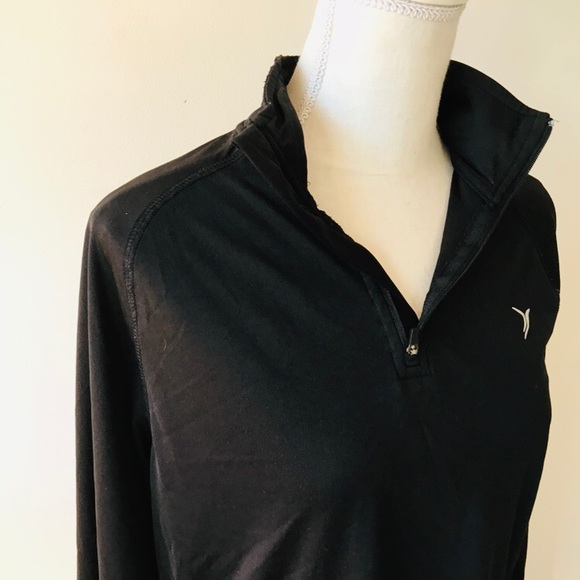 Men’s Old Navy Quarter Zip - Picture 3 of 5